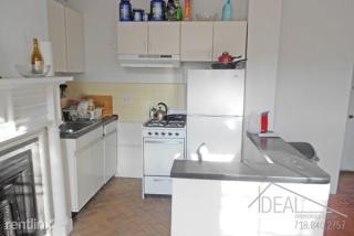 138 Henry St, Brooklyn NY  11222-4742 exterior