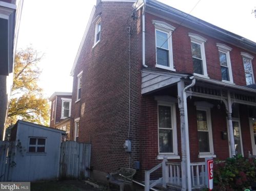 44 Beech St, Pottstown, PA 19464-5402