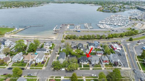 908 13th Ave, Belmar NJ  07719-2805 exterior