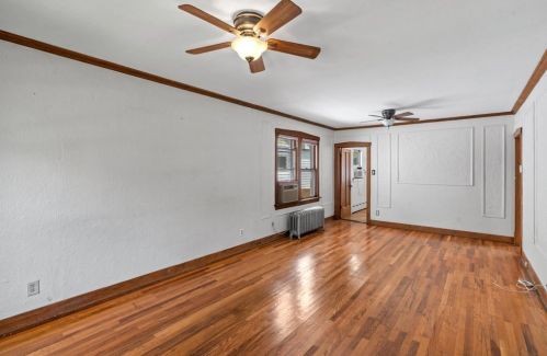 5742 Manton Ave, Chicago IL  60646-5557 exterior