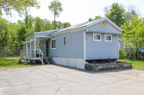 38 Longmeadow Dr, Concord, NH 03301-3413