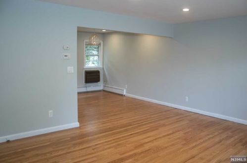 539 Oritani Pl, Teaneck NJ  07666-1637 exterior