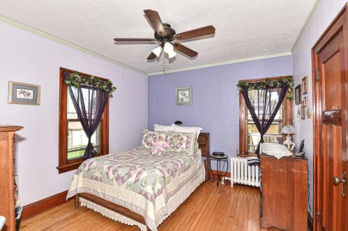 3412 9 Pl, Milwaukee WI 53215-3211 exterior