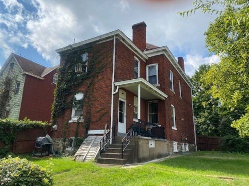 6415 Dean St, Pittsburgh PA 15206-1840 exterior