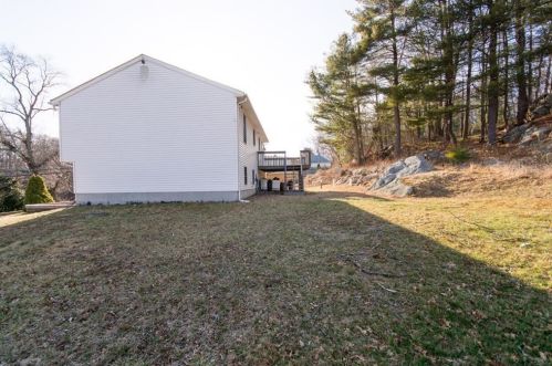 445 Central Ave, Providence RI 02919-3108 exterior