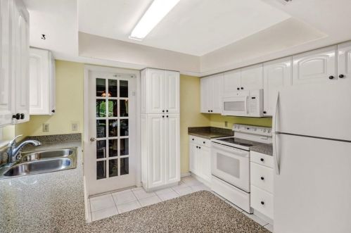 340 31 St, Naples FL 34117-3106 exterior