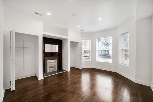 4218 Indiana Ave, Chicago IL 60628-4906 exterior