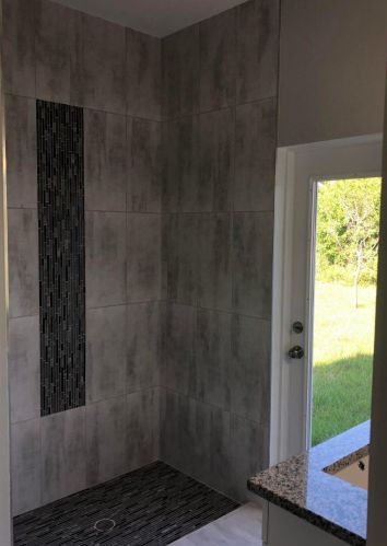 556 Whitmore Dr, Fort Pierce FL 34984-4563 exterior