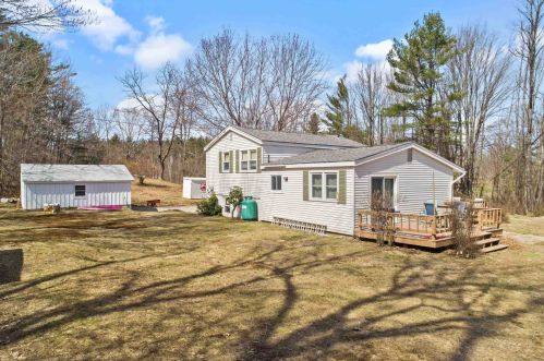 7481 School St, Concord NH  03307-0914 exterior