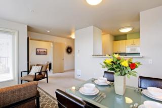 402 22nd Ave, Seattle WA  98144-2269 exterior