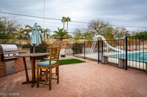 5713 8 St, Tucson AZ 85719-5308 exterior