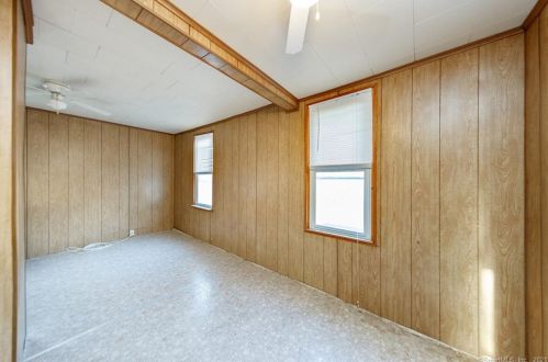 104 St, Killingly CT 06239-1927 exterior