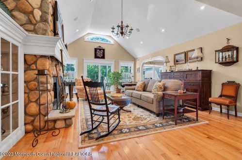 298 Trenton Ave, Berkeley Township NJ 08721-2315 exterior