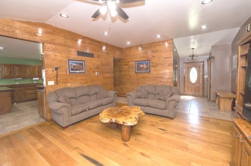 22116 Frontage Rd, Joliet IL 60431-9039 exterior