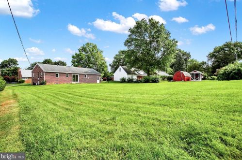 119 Kokomo Ave, Hummelstown PA 17036-1118 exterior