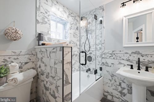 827 28th St, Philadelphia PA  19130-1724 exterior