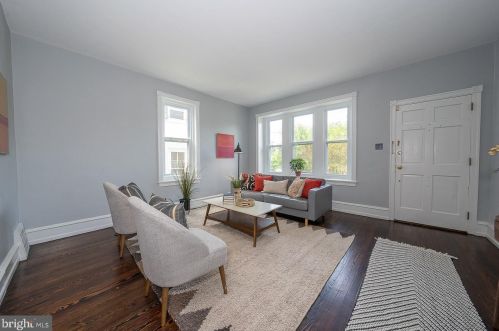 120 Chestnut Hill Ave, Philadelphia PA 19118-2715 exterior