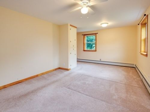 49 Poland St, Webster MA 01570-2712 exterior