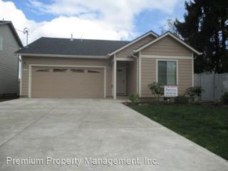 3010 Hollywood Dr, Salem OR  97305-1926 exterior