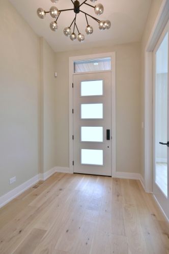 264 Addison Ave, Elmhurst, IL 60126-2723