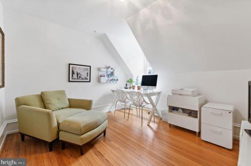 326 21 St, Philadelphia PA 19130-3237 exterior