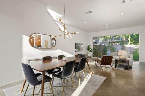 2515 Durwood St, Austin, TX 78704-5496