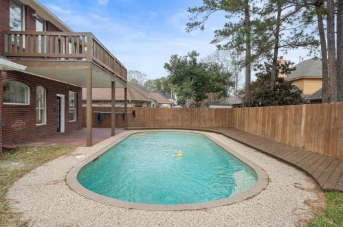 18330 Marlin Waters Dr, Humble TX 77346-8005 exterior