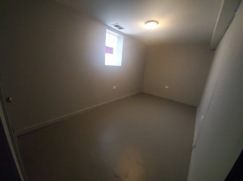 1229 74th St, Chicago IL 60636-3831 exterior