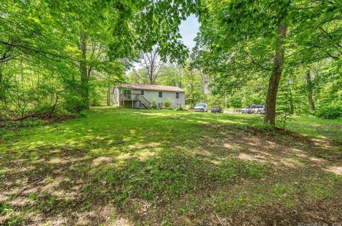 210 Geer Rd, Exeter CT 06249-2604 exterior