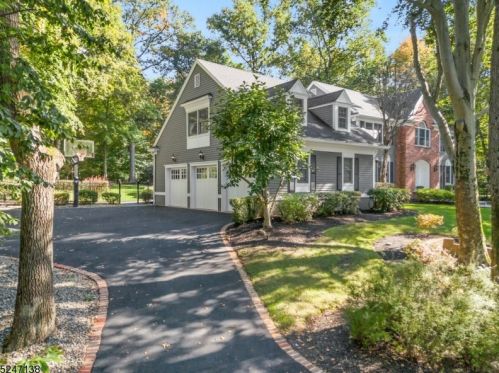 4 Nottingham Way, Warren, NJ 07059-6752