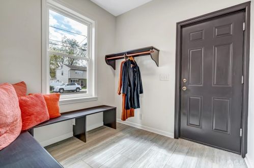 22 Stiles Rd, Edison NJ  08817-4137 exterior