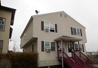 51 Winthrop St, Springfield MA  01105-2003 exterior