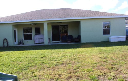 3857 Hainlin St, Fort Pierce FL 34953-4071 exterior