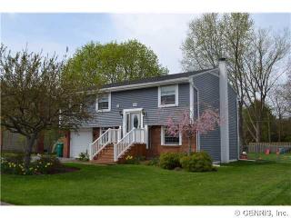 19 Cross Gates Rd, Rochester, NY 14606-3306