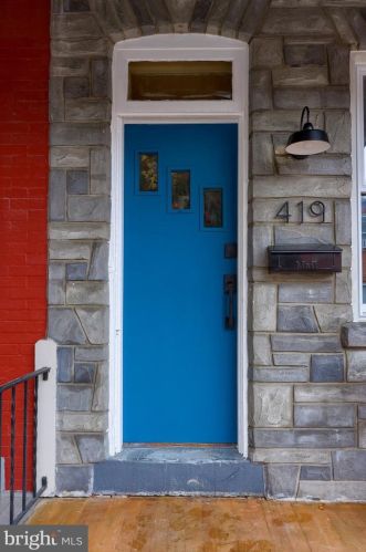 419 Pine St, Lancaster PA  17603-3311 exterior