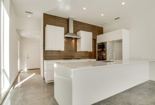 5802 Bryan Pkwy, Dallas TX  75206-8112 exterior