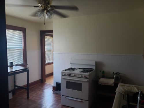 3870 22 St, Milwaukee WI 53206-1460 exterior