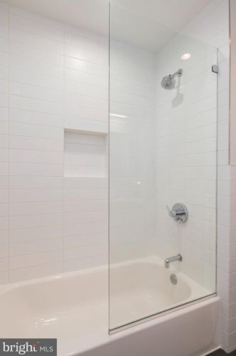 2030 Fletcher St, Philadelphia PA 19125-1539 exterior