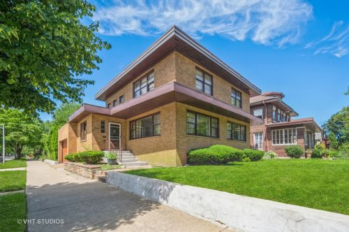 6956 Euclid Ave, Chicago, IL 60649-1512