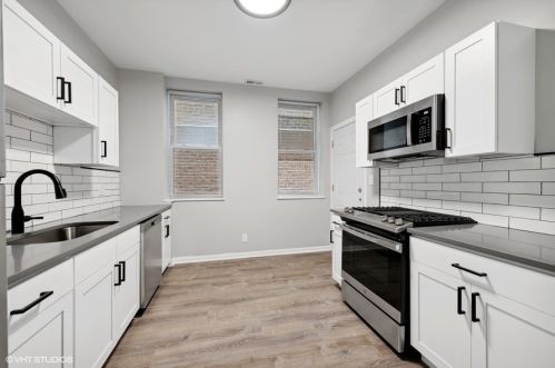 2525 Orchard St, Chicago, IL 60614-2511