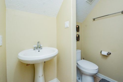 8827 Catamaran Way, Montgomery TX 77316-6881 exterior