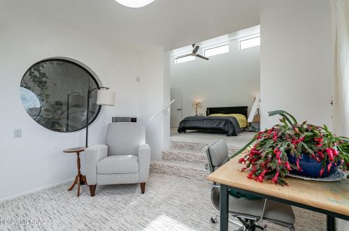 5221 1st Ave, Tucson AZ  85718-4701 exterior