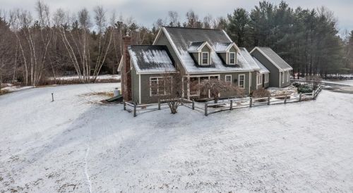 2 Asa Dr, Concord NH  03304-4012 exterior