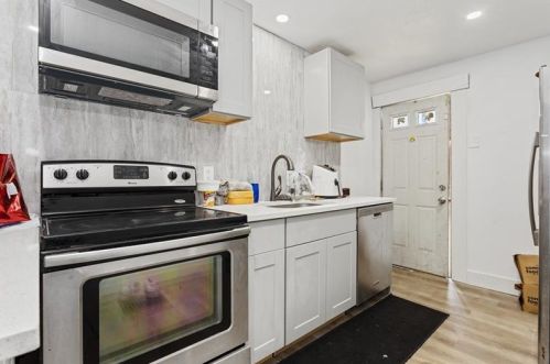 3026 Glenmawr St, Pittsburgh PA  15204-1831 exterior