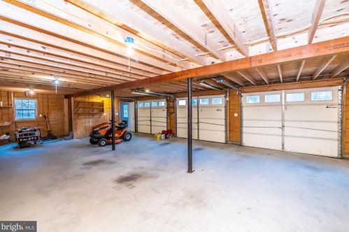 964 Mt Pleasant Rd, Pottstown PA 19465-8808 exterior