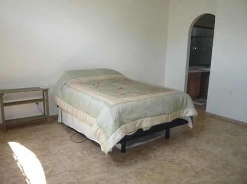 4039 Golfside Dr, Orlando FL 32808-3005 exterior