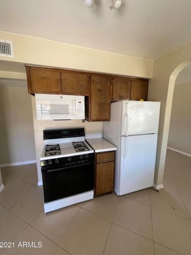 6739 33rd Ave, Phoenix AZ 85041-6332 exterior