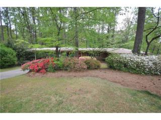 1703 Timberland Rd, Atlanta GA  30345-4166 exterior