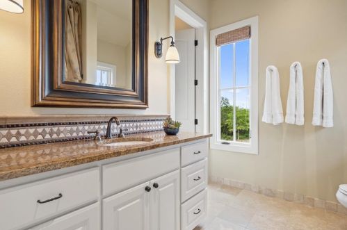 17837 Flagler Dr, Austin TX 78738-7630 exterior