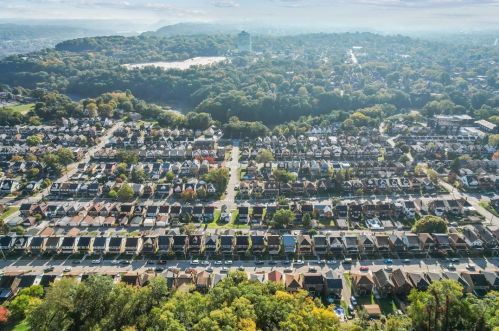 1255 Duffield St, Pittsburgh PA 15206-1318 exterior